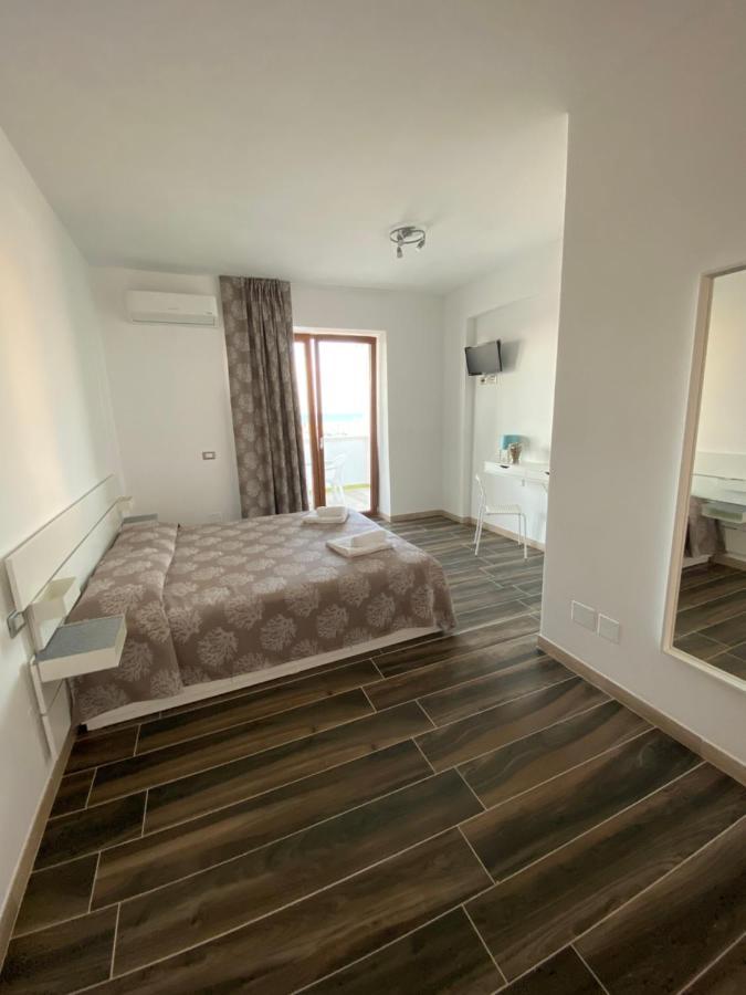 Manfredi Sea Room Vieste Exterior photo
